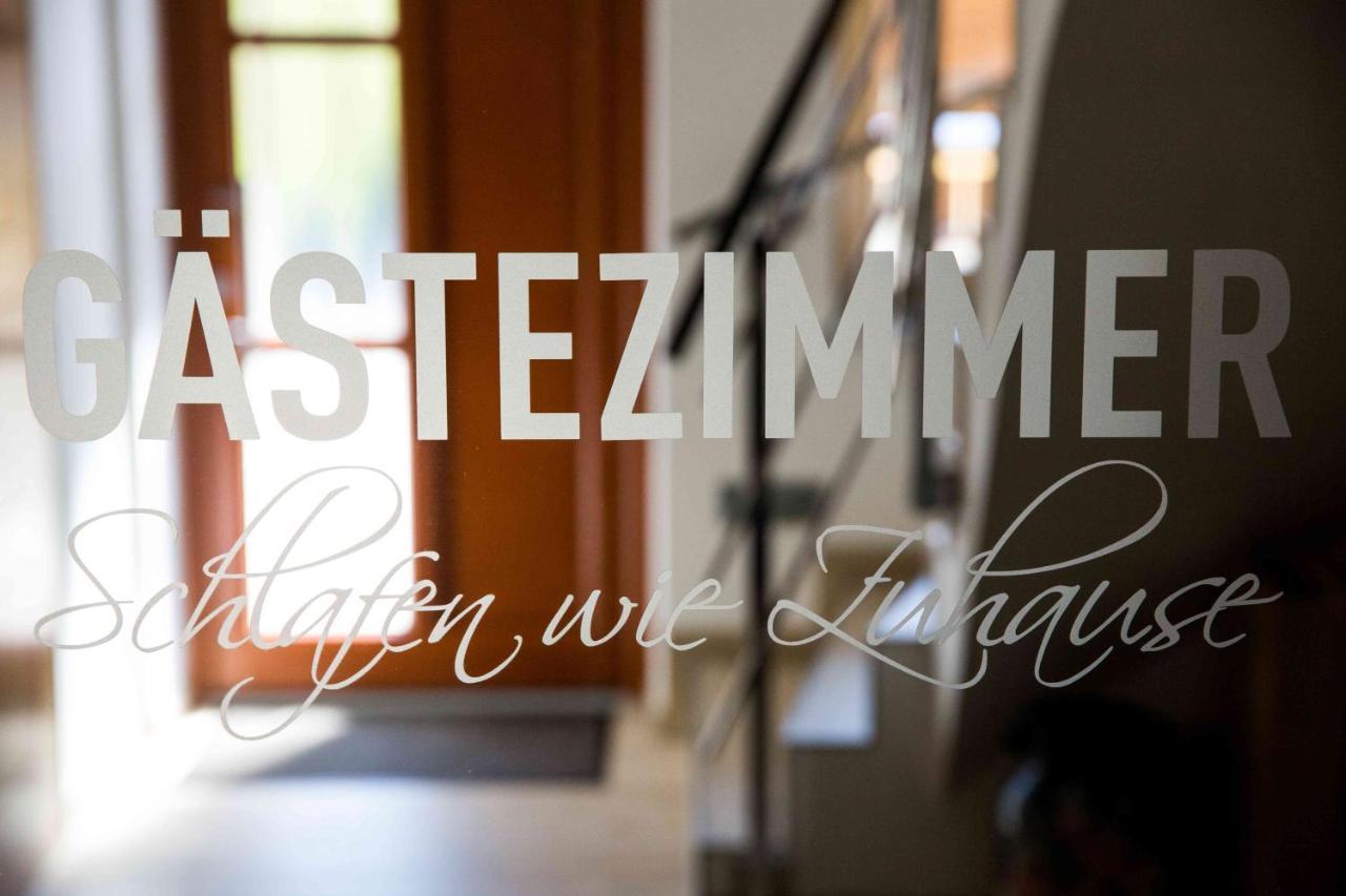 Weingut-Gaestezimmer Uhl Ratsch an der Weinstrasse Exterior photo